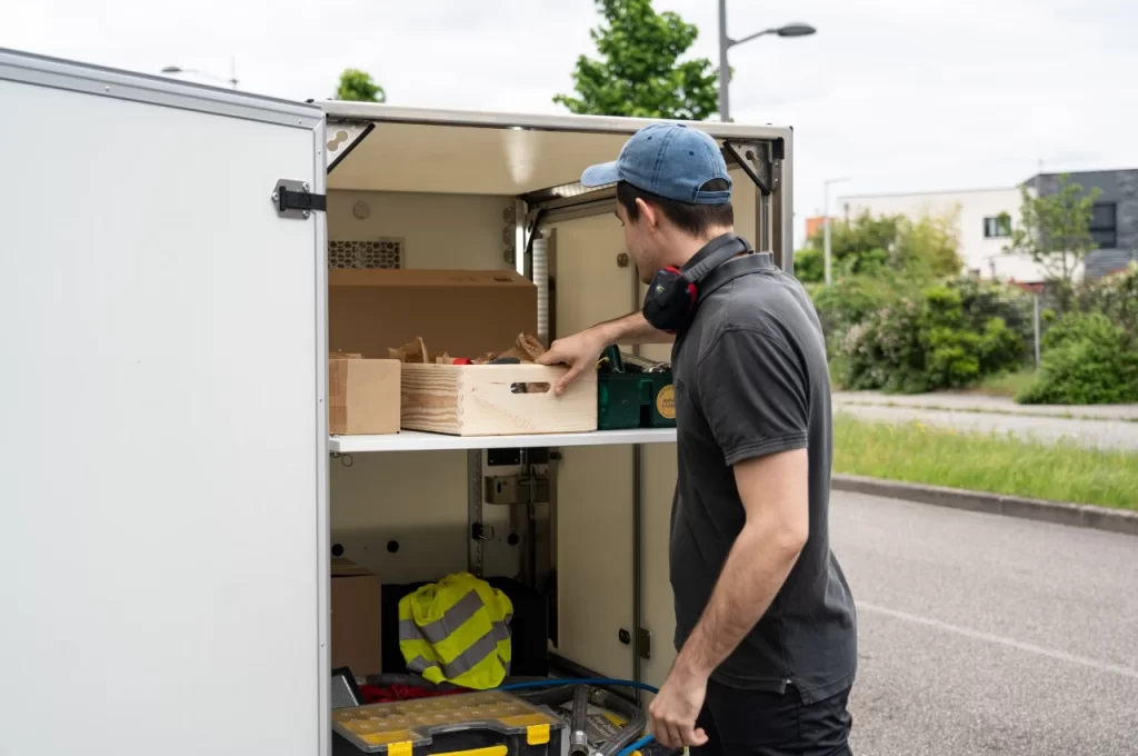 Le vélo cargo pro box pour les déplacement des artisans en hypercentre