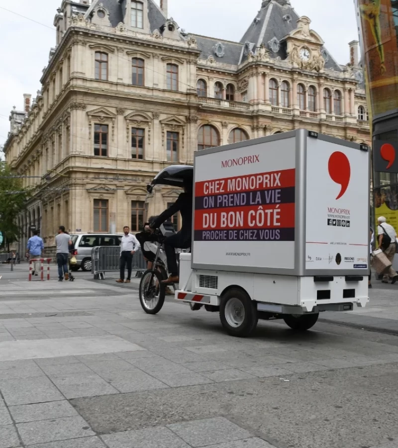 Vélo cargo frigorifique livraison alimentaire
