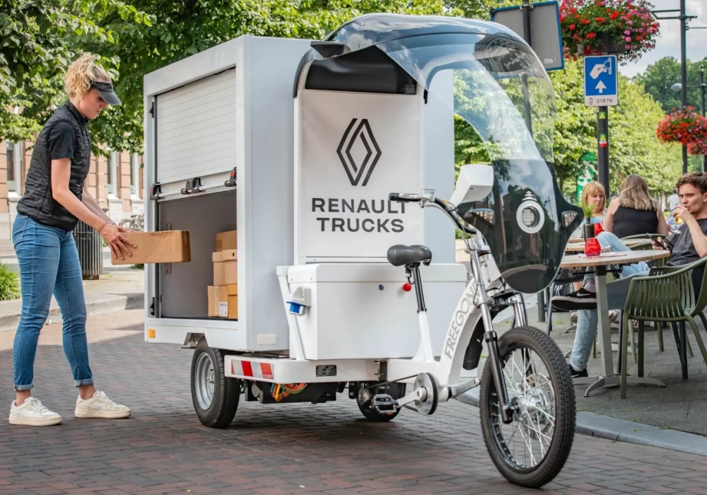 Vélo cargo professionnel livraison colis centre-ville