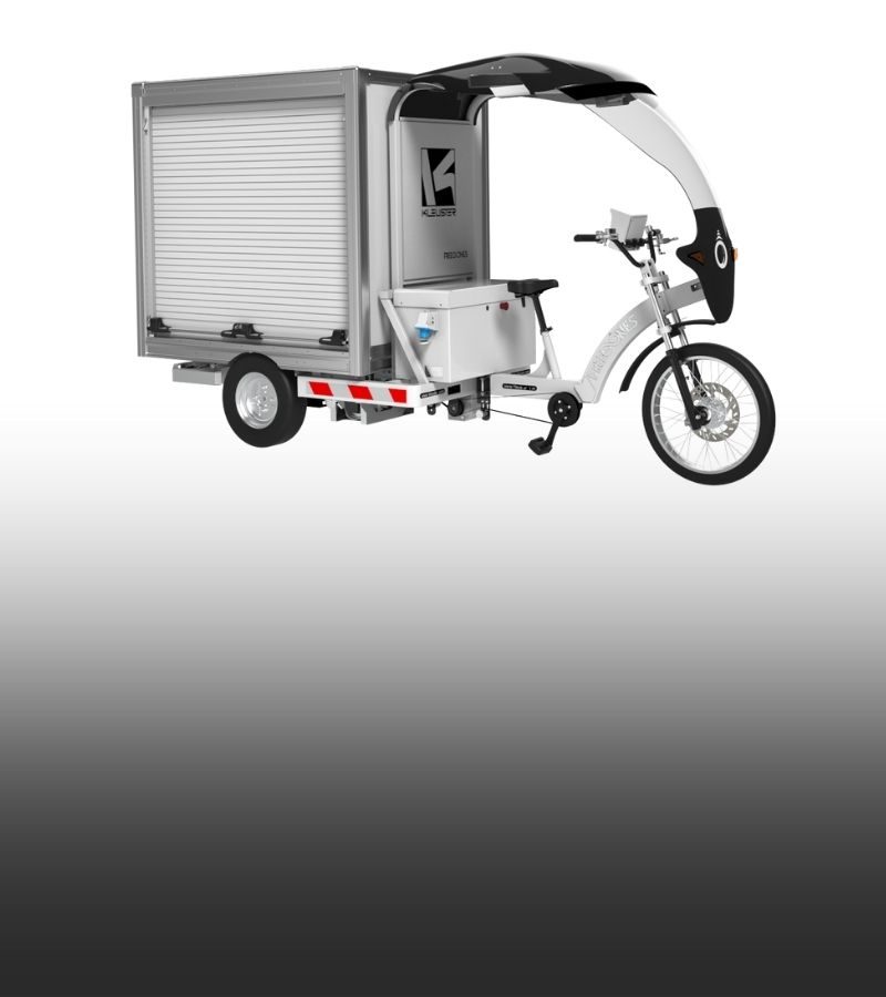 BOX Freegônes           Découvrez le modèle BOX Freegônes, qui vous permet de transporter des charges jusqu'à 300 kg en toute sécurité, avec rapidité et confort.