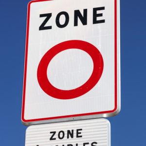 Low emission zone road sign in France